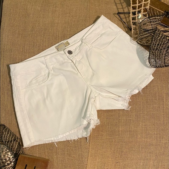 NWOT Dickies White Short Shorts Size 11 - Picture 1 of 3
